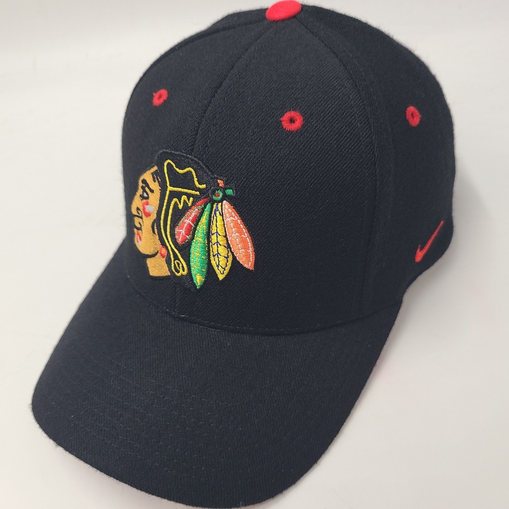 Vintage Chicago Blackhawks Hat Adjustable Nike Black Red NHL Hockey Wool Men